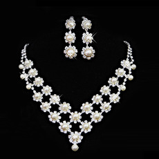 Crystal and Pearl Earring Necklace Set Wedding Bridal Jewelry Collection