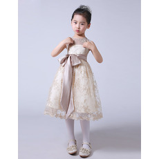Knee Length Lace Flower Girl Dresses with Sashes