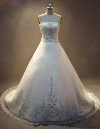 Vintage Elegant A-Line Strapless Court train Satin Wedding Dress/ Bridal Gown