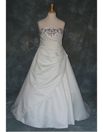 Style Fashionable and Elegant A-Line Strapless Court train Satin Embroider Dress for Bride/Bridal Gown