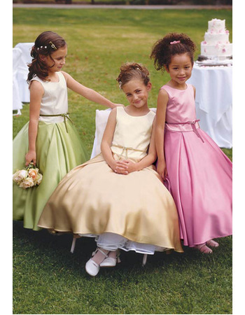 Discount Ball Gown First Communion Dress/ Full Length Taffeta Flower Girl Dress with Ribbon