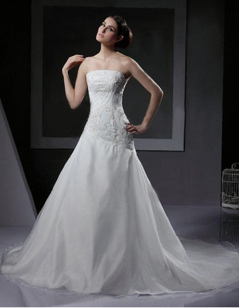 Elegant A-Line Strapless Chapel Train Satin Tulle Applique Wedding Dresses