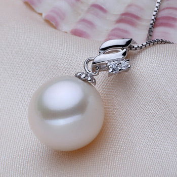 Elegant White Round 11-11.5mm Freshwater Natural Pearl Pendants