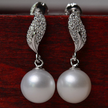 Affordable White 8-10mm Round Freshwater Natural Pearl Earring Set