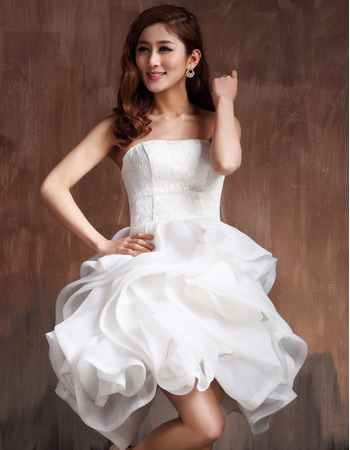 Chic Bubble Skirt Strapless Satin Short Beach Wedding Dresses