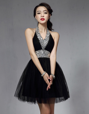 Affordable Sexy A-Line Halter Short Black Homecoming/ Party Dresses