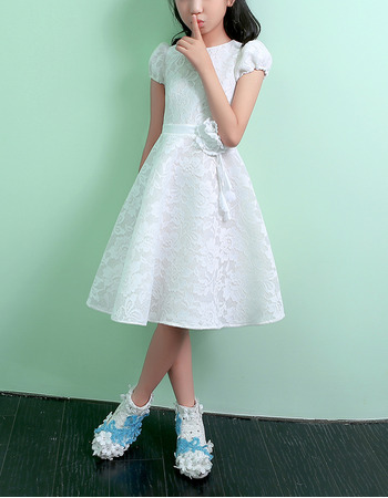 Affordable Knee Length Lace Flower Girl Dresses with Short Sleeves