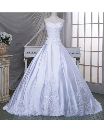 Luxurious Ball Gown Sweetheart Chapel Train Taffeta Wedding Dresses