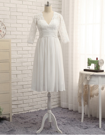 Sexy V-Neck Knee Length Lace Chiffon Wedding Dress with 3/4 Long Sleeves