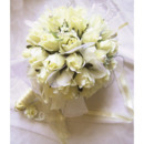 Elegant Dreamlike Villatic Rosebuds Bride Hoder - Maize Yellow