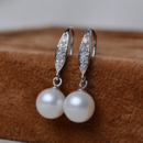 Inexpensive White 8.5-9mm Round Freshwater Natural Pearl Earring Set