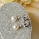 Fashionable White Round 8.5-9mm Freshwater Natural Pearl Earring Set