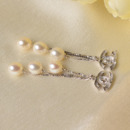 Chic White Drop 6.5-7mm Freshwater Natural Pearl Earring Set